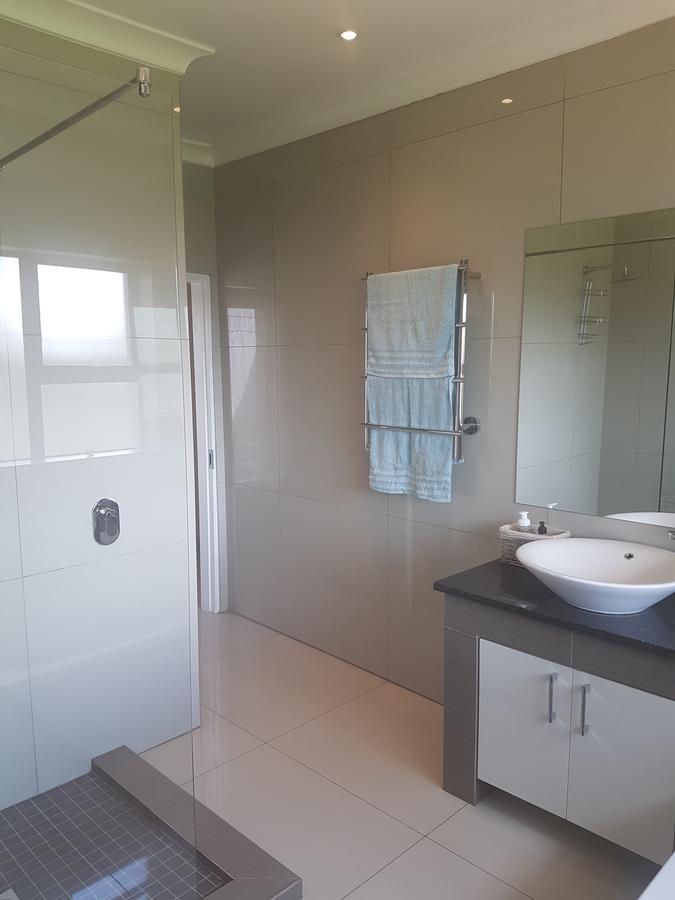 6 On Capella Guesthouse Primrose Ngoại thất bức ảnh