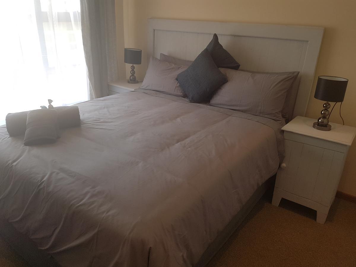 6 On Capella Guesthouse Primrose Ngoại thất bức ảnh