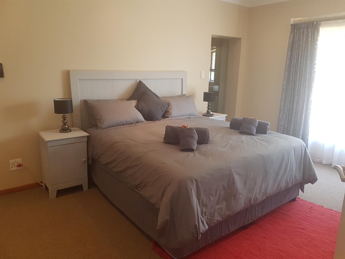6 On Capella Guesthouse Primrose Ngoại thất bức ảnh