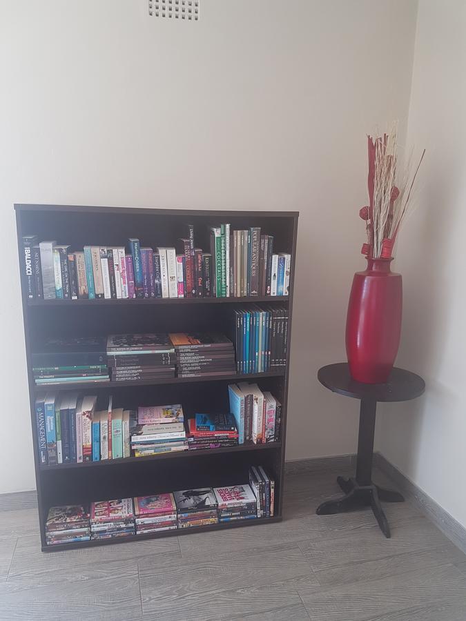 6 On Capella Guesthouse Primrose Ngoại thất bức ảnh